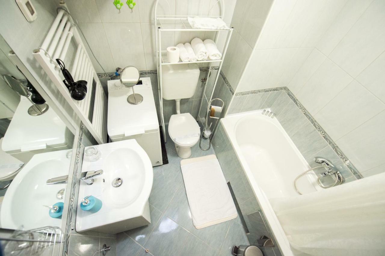 Apartment Lamar - Entry With Pin 0 - 24H, Underground Parking Garage, Elevator 斯拉沃尼亚布罗德 外观 照片
