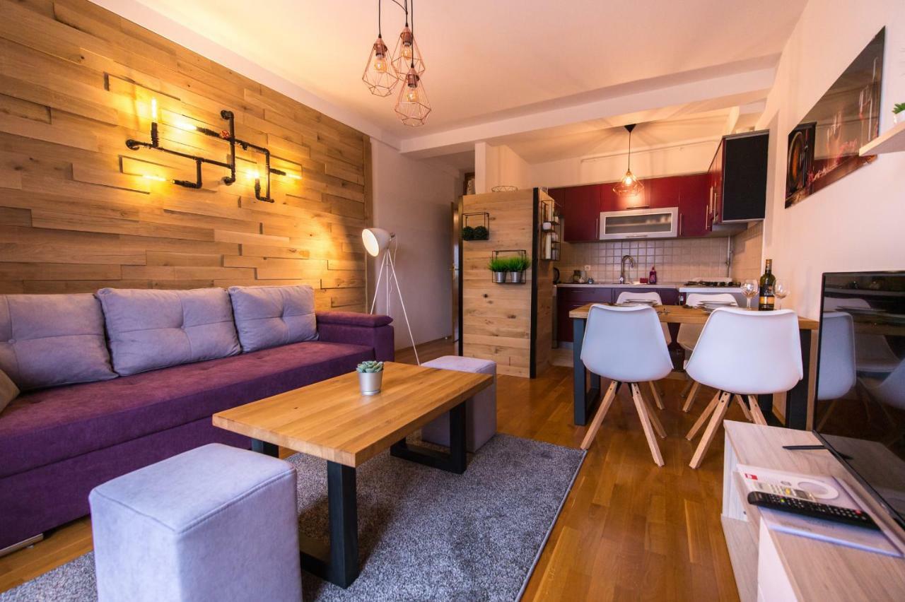 Apartment Lamar - Entry With Pin 0 - 24H, Underground Parking Garage, Elevator 斯拉沃尼亚布罗德 外观 照片